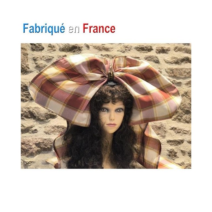 Coiffe traditionnelle Alsacienne a gros carreaux